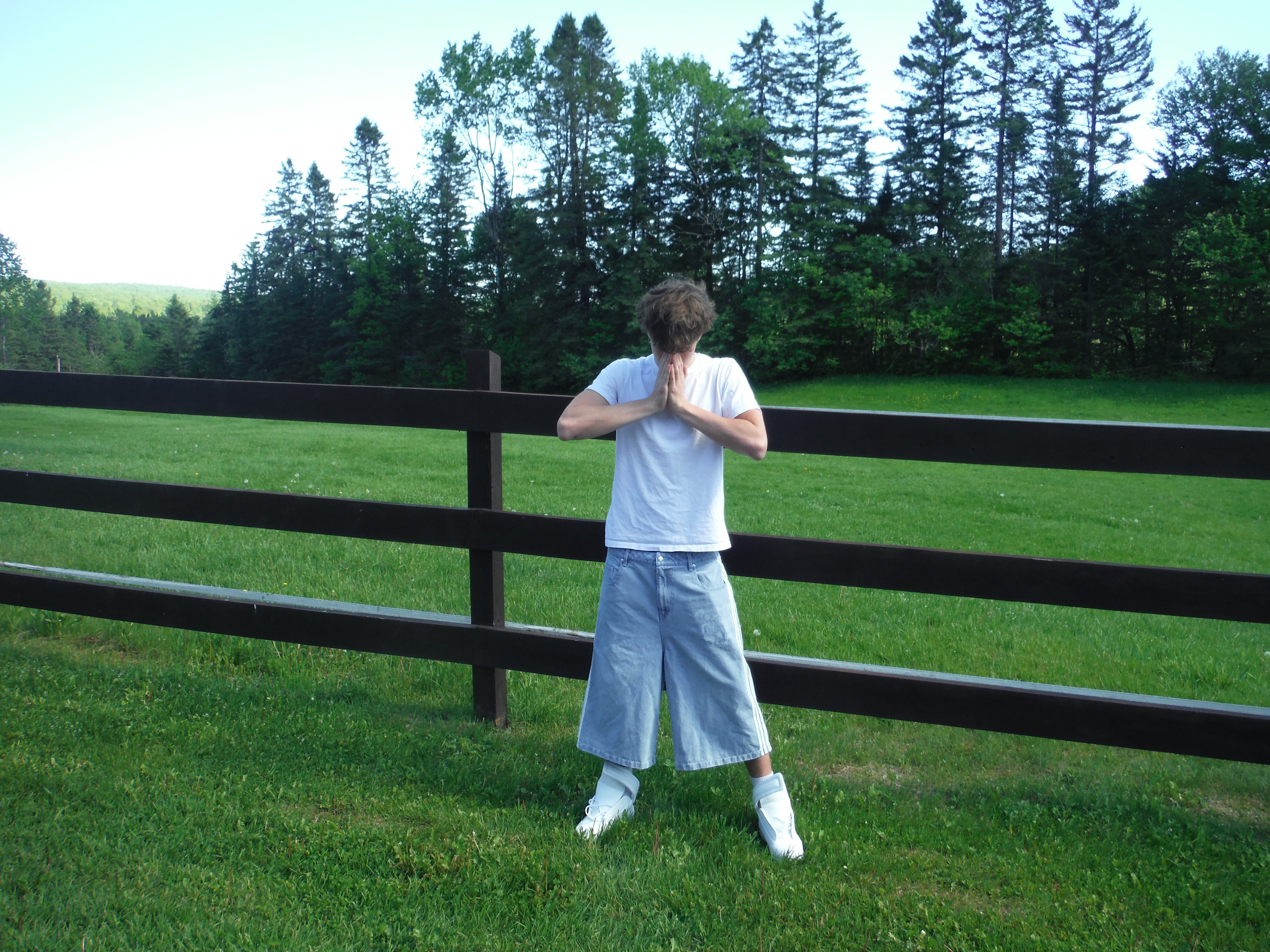 "Grave" Jorts